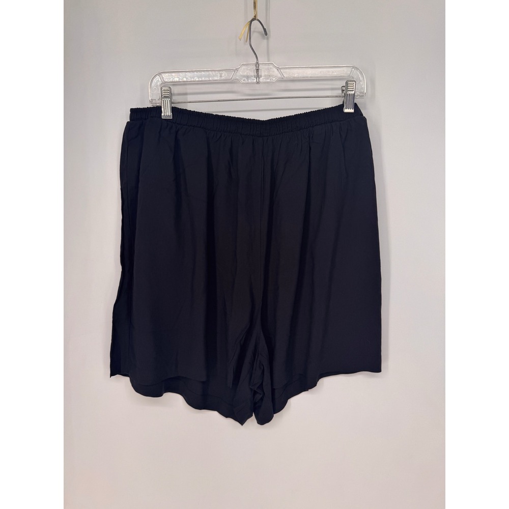 Torrid Shorts Women 2X Black NWT Challis Tie Waist Relaxed Pull On Plus Size